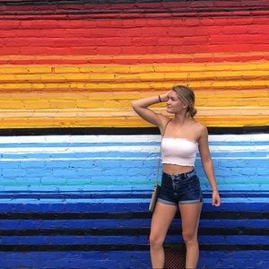 Meet your Posher, Kayla